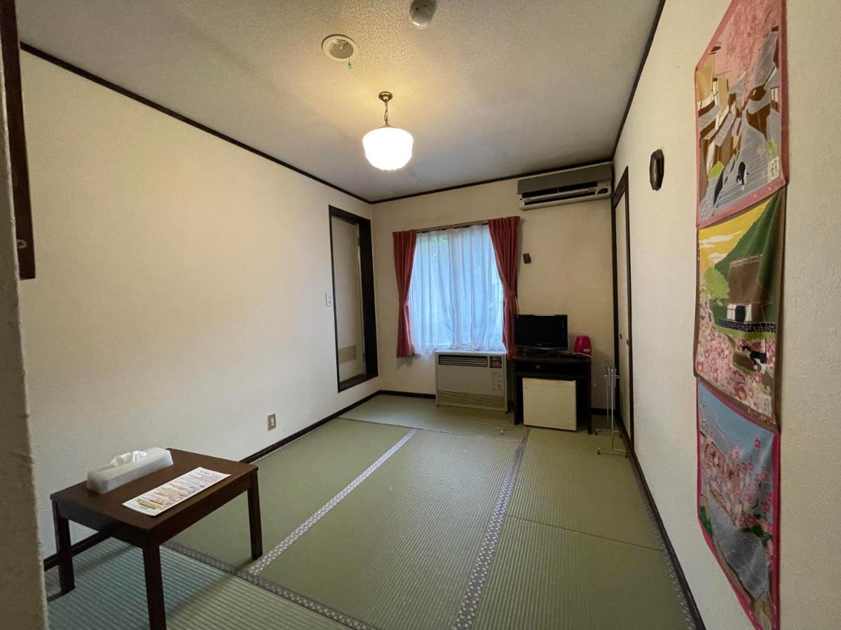 Hotel Sejour Mint In Hakuba Bagian luar foto