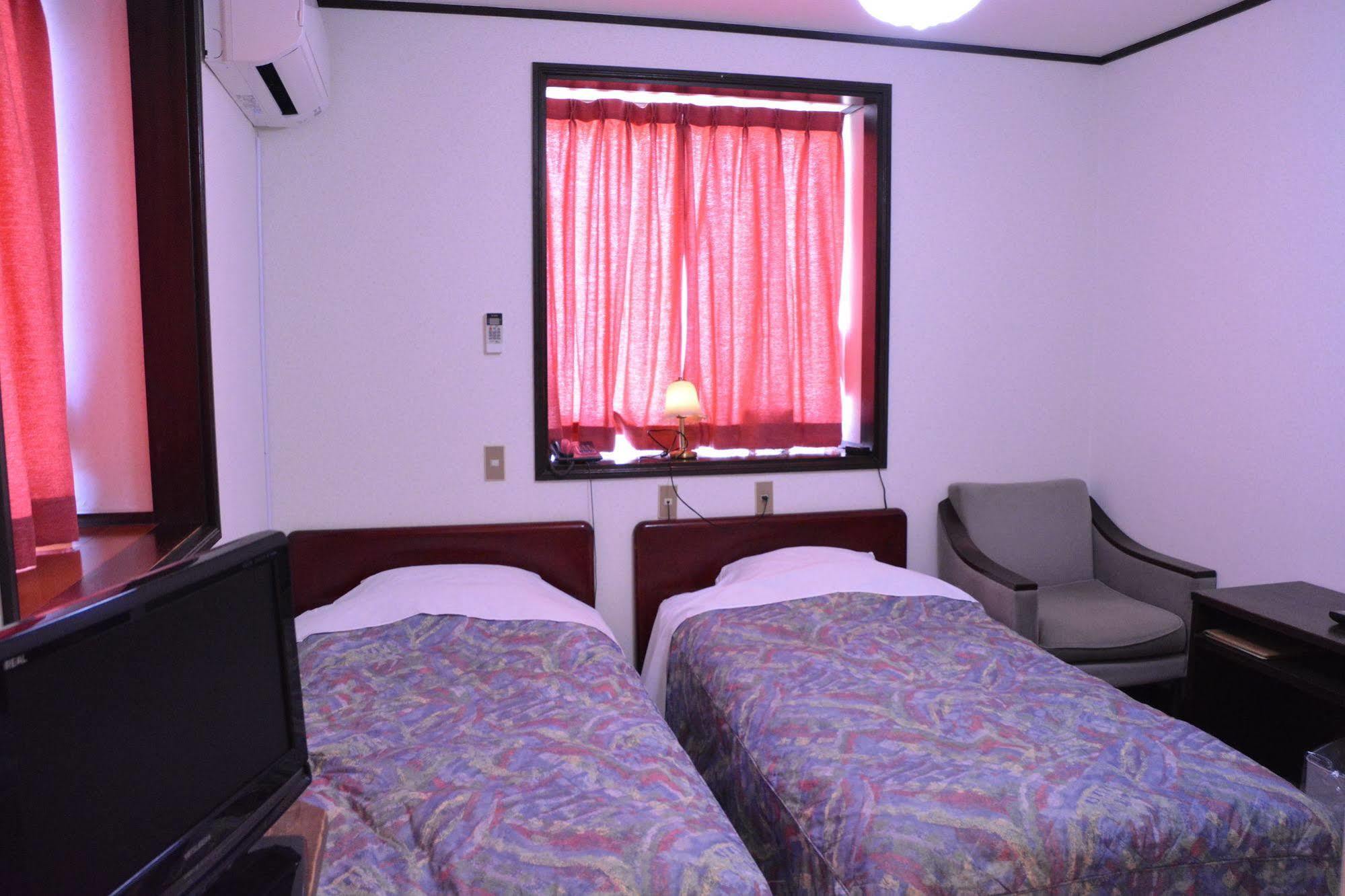 Hotel Sejour Mint In Hakuba Bagian luar foto